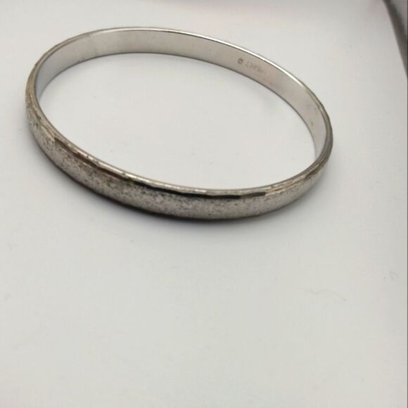 Monet sparkle glitter silver bracelet bangle vintage estate high end well made - Picture 1 of 3
